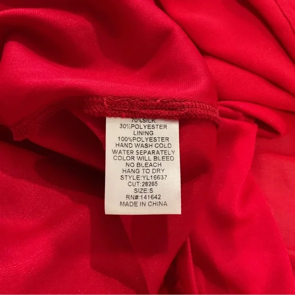 🔴YA LOS ANGELES RED V NECK DRESS🔴 - Picture 9 of 11